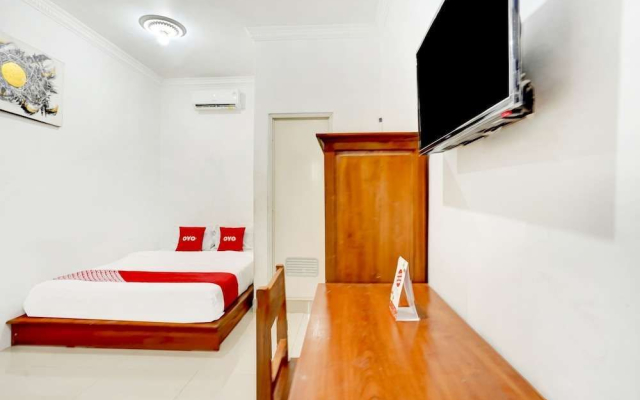 Super OYO 3702 Homestay Bougenville Syariah