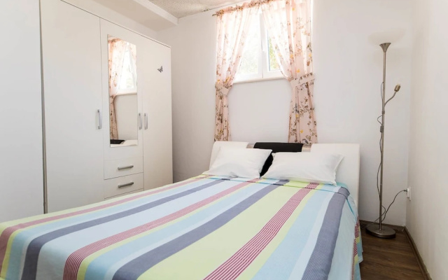 Apartments Lelu
