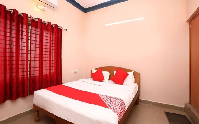 OYO 24210 Yashas Residency