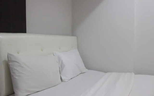 Bright and Comfy 2BR The Jarrdin Cihampelas Apartment