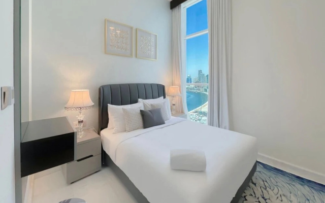 Chic 3BR Apt Near Dubai Mall