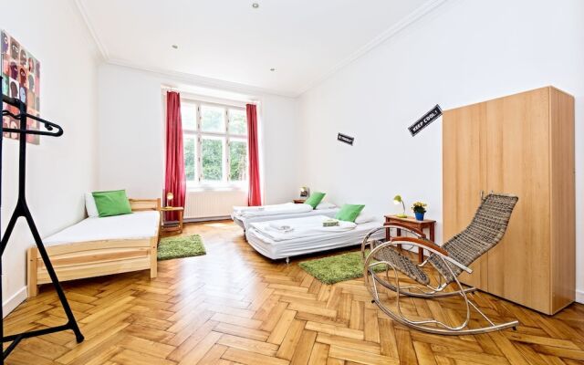 Отель Chill Hill Apartments Чехия, Прага - отзывы, цены и фото номеров - забронировать отель Chill Hill Apartments онлайн вид на фасад