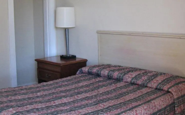 Budget Inn
