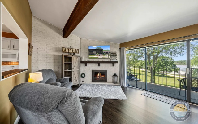 Modern Lake Geneva Condo With Views