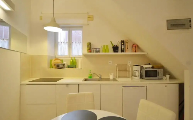 Oliva - Casale Studios