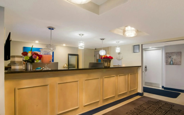 Ocean Sands Beach Boutique Inn - 1 Acre Private Beach