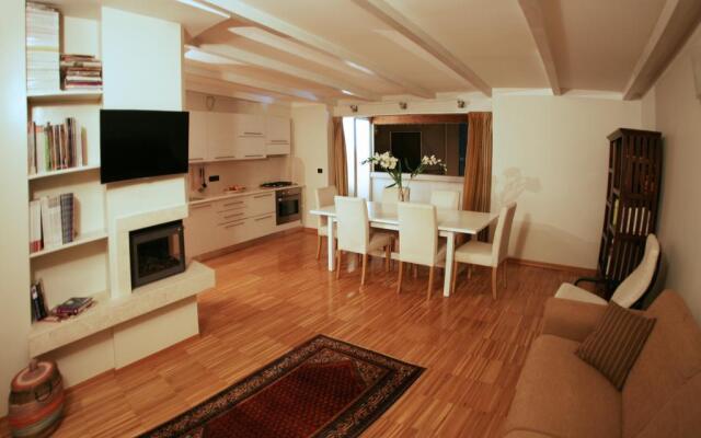 Отель L'attico - Guest House Конверсано комната для гостей
