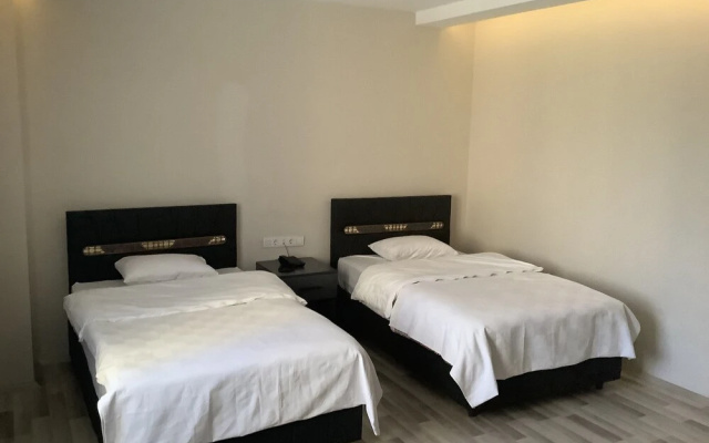 Atlihan Plus Hotel