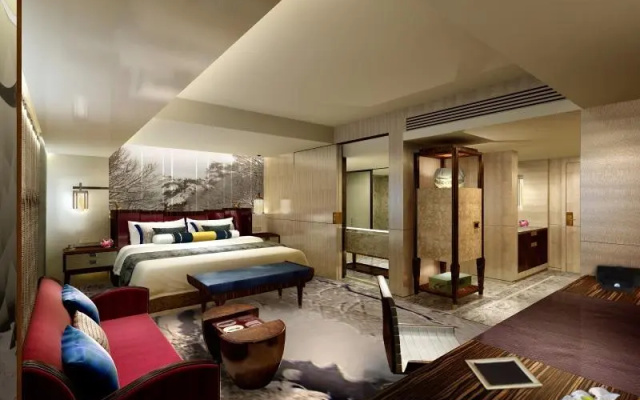 Grand Sky Hotel