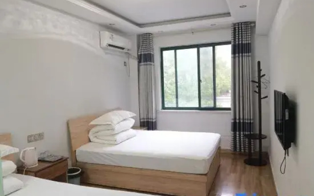 Xinyang Xindu Xinyuan Hotel