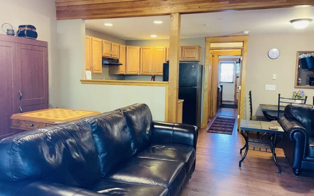 Hallett Peak 101 2 Bedroom Condo by RedAwning