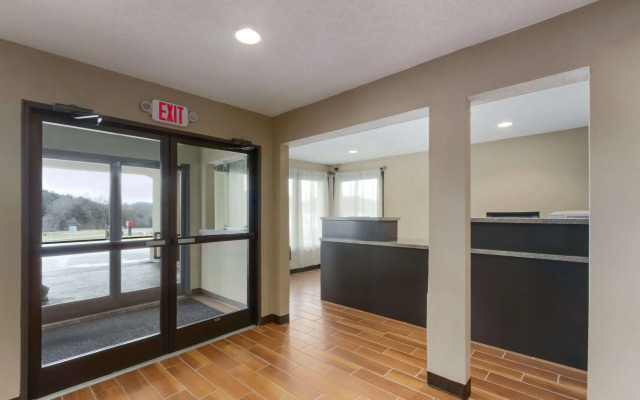 Super 8 by Wyndham Fort Chiswell/Wytheville Area