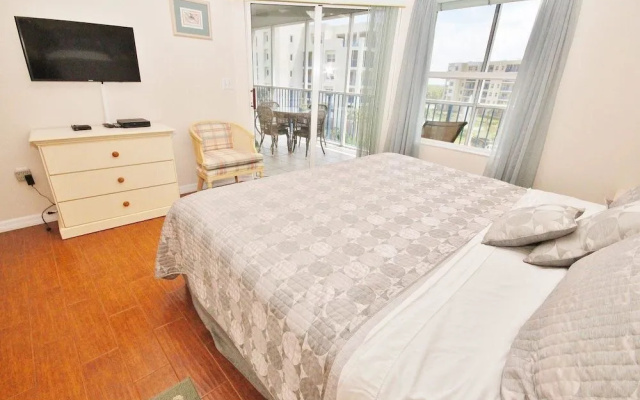 Oceanwalk 1-403 Apartment 2