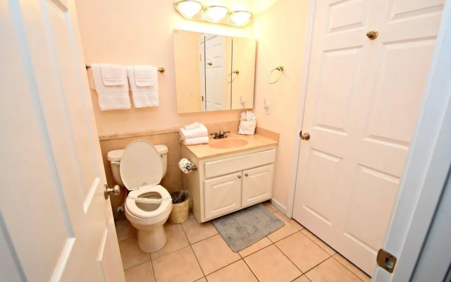 Spinnaker Pointe 1B by RedAwning