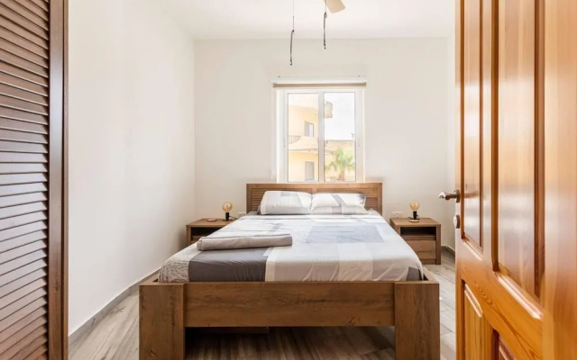 Gozo Escape, 2-bed Apartment in Marsalforn