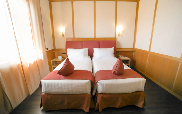 Отель Hilton Garden Inn Rome Colosseum