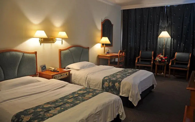 Garden City Hotel