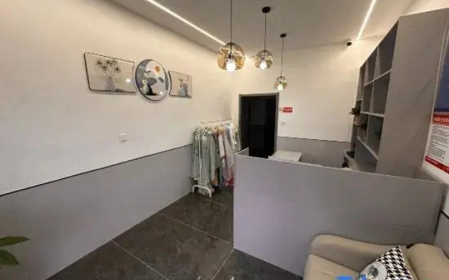 Yulong Luohu Hotel (Luoyang Old Town Center)