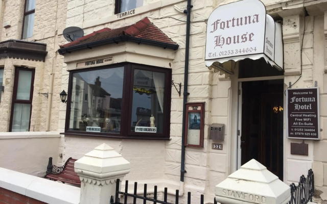 Fortuna House Hotel