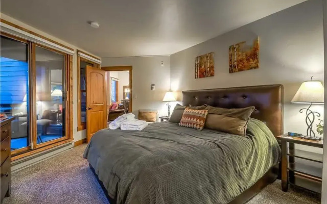 Lodge B 302