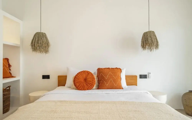 Luxe Villa Amra By OriVista w/ Rice Field Views