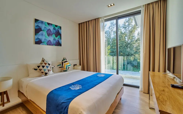 Modern 4 BR villa-golf view for family