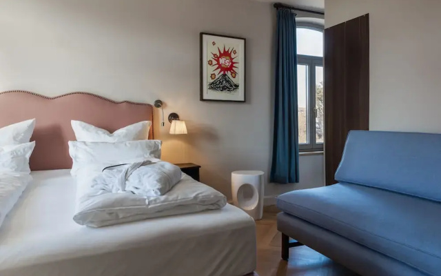 Mimosa Suites