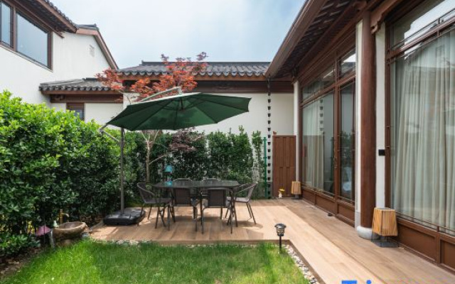 Yueji · Guiye Homestay (Jinshan North Station)