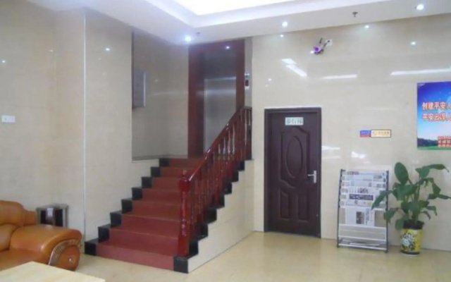 Yunfu Junlin Hotel