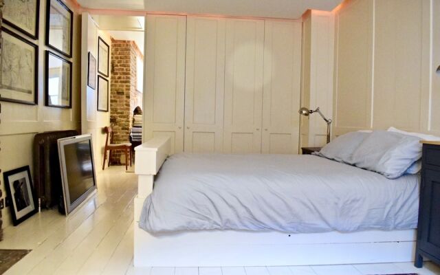 Отель 1 Bedroom Apartment Next To Russell Square Великобритания, Лондон - отзывы, цены и фото номеров - забронировать отель 1 Bedroom Apartment Next To Russell Square онлайн комната для гостей