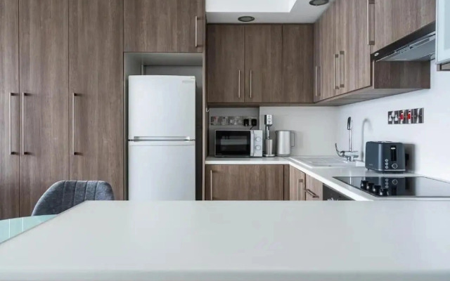 Seaview Penthouse Studio in Limassol