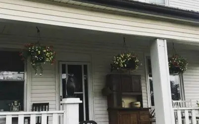Awakenings Inn