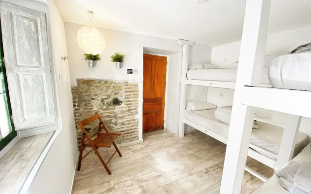 Makuto Guesthouse Hostel