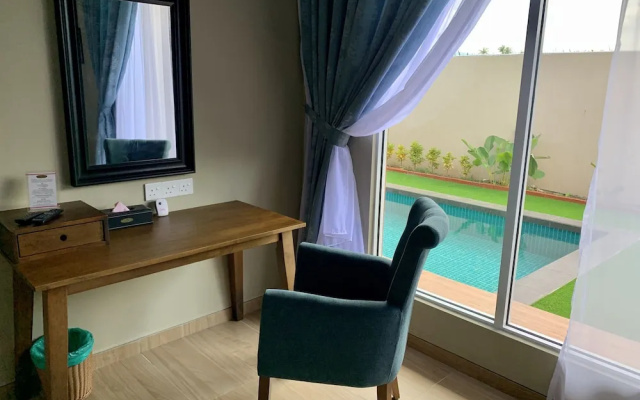 The Paddy Field Pool Villas