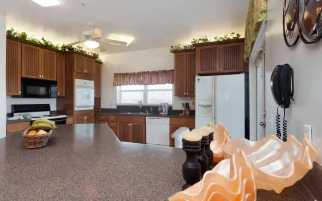 Miracle Eight by Vacation Rental Pros