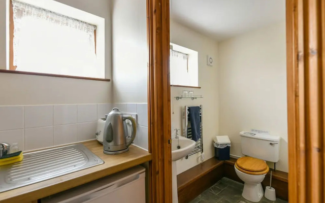 Lovely Holiday Home in Lydbury With Garden