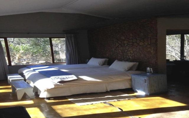 Caracal Lodge