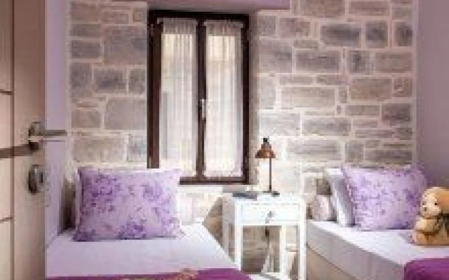 Phaistos Villas - Villa Dafne Poolside Gem