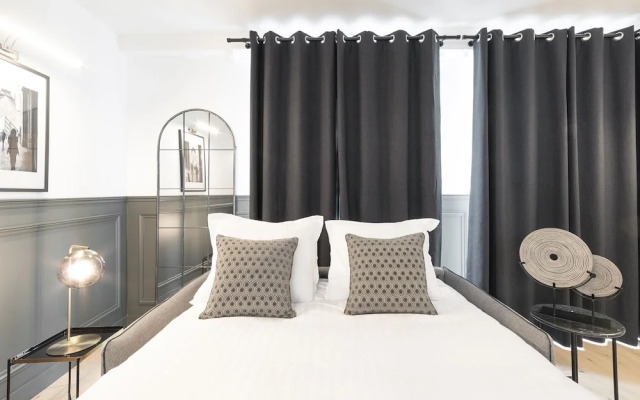 Luxury 4BDR Le Marais I by Livinparis