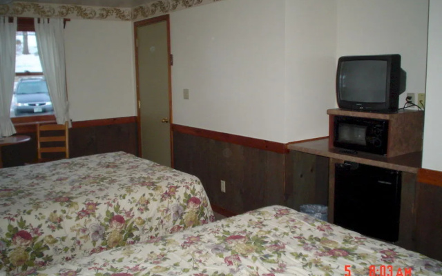 Maple Leaf Motel