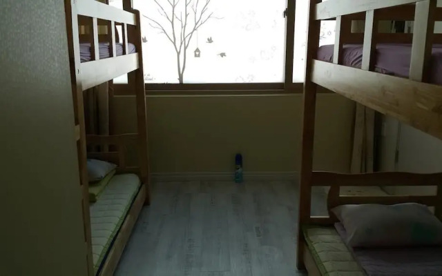 Kangguan Guesthouse