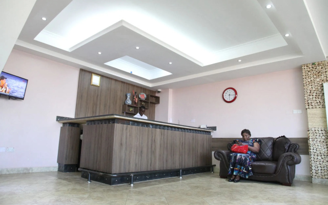 Namayiba Park Hotel