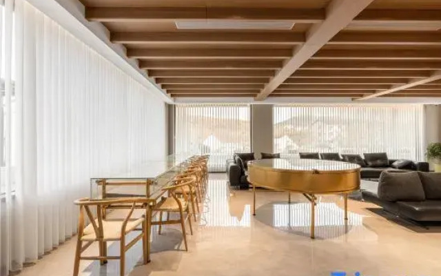 Jintan Nanshe Homestay (Maoshan Oriental Salt Lake City Branch)