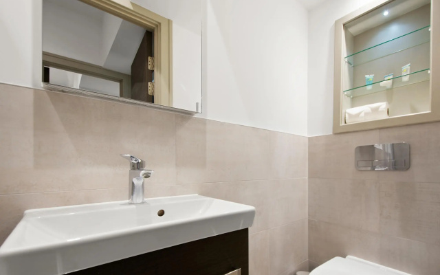 Comfy One Bed Apartment in Broad House, Harrow