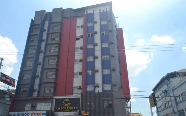 Grace Crown Hotel вид на фасад