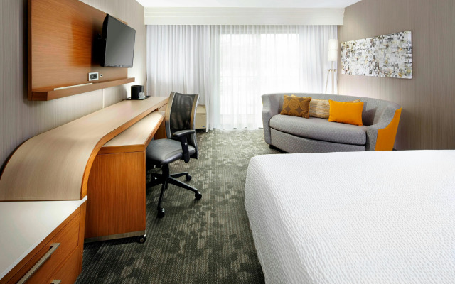 Courtyard by Marriott State College