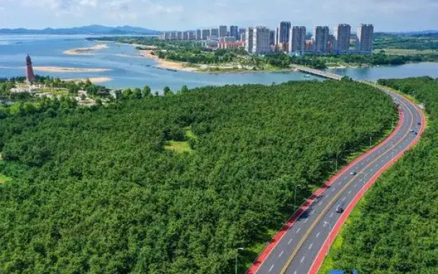 Jingxi Daojia Hotel (Rongcheng Downtown Cherry Lake Sports Park)