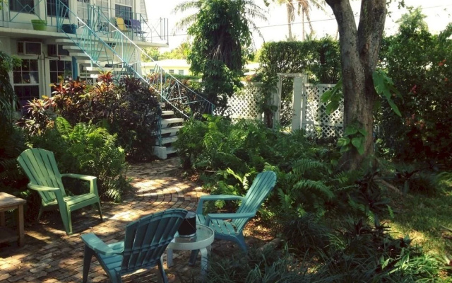 Green Island Inn