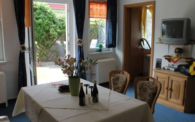 Spacious Bungalow in Kühlungsborn near Sea Beach