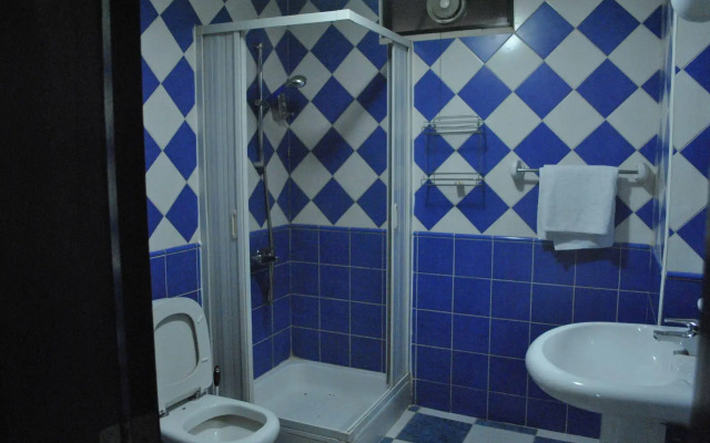 Al Ballouti Hotel Suites